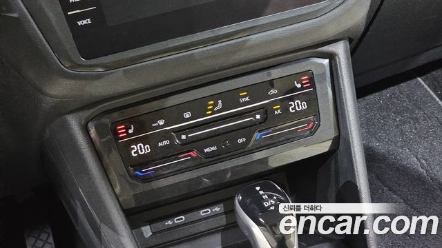 Volkswagen Tiguan (II) 2.0 TDI Premium 2022 — фото 32