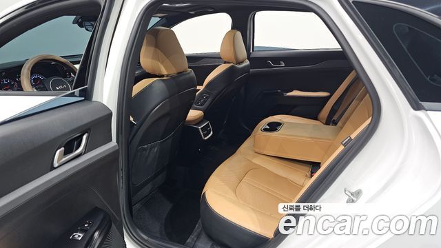 Kia K5 (III) 1.6 Turbo Prestige 2023 — фото 11