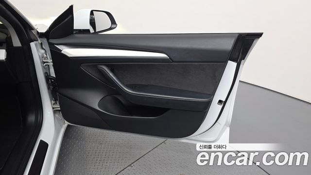 Tesla Model 3 Long Range AWD 2021 — фото 24