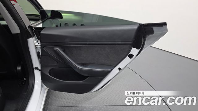Tesla Model 3 Long Range AWD 2021 — фото 25
