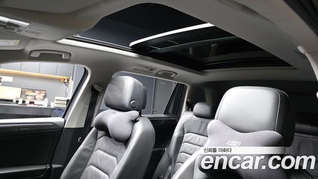 Volkswagen Tiguan Allspace 2.0 TDI Prestige 2020 — фото 19
