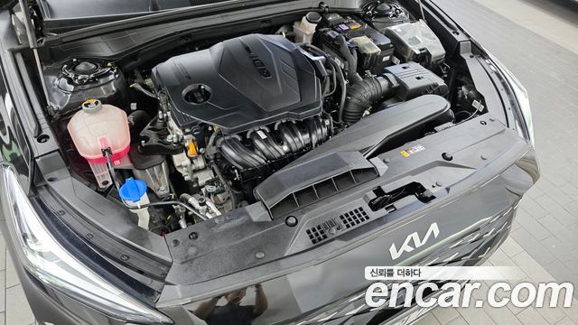 Kia K8 2.5 Gasoline 2WD Noblesse 2023 — фото 6