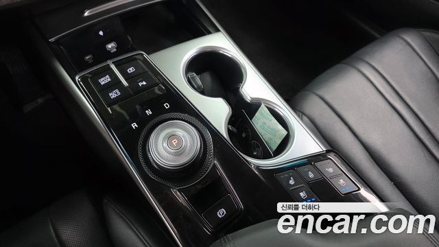 Kia K8 2.5 Gasoline 2WD Noblesse 2023 — фото 9