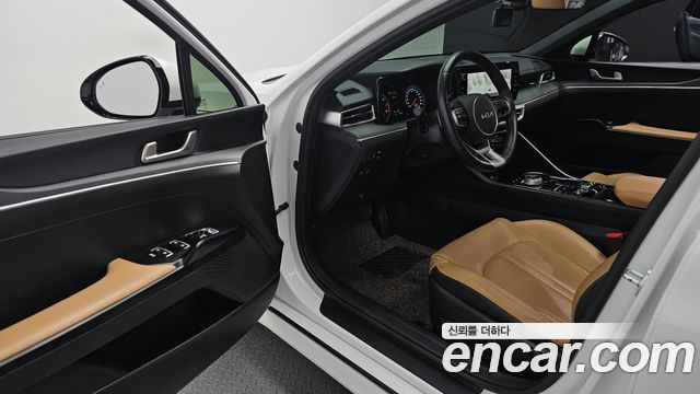 Kia K5 (III) 2.0 Prestige 2023 — фото 11