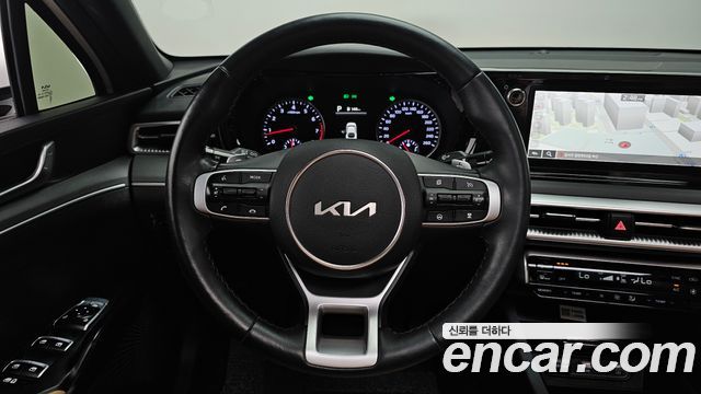 Kia K5 (III) 2.0 Prestige 2023 — фото 13