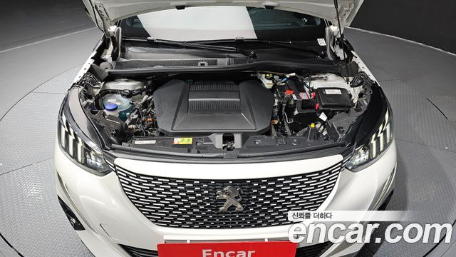 Peugeot e-2008 (II) EV GT 2022 — фото 6