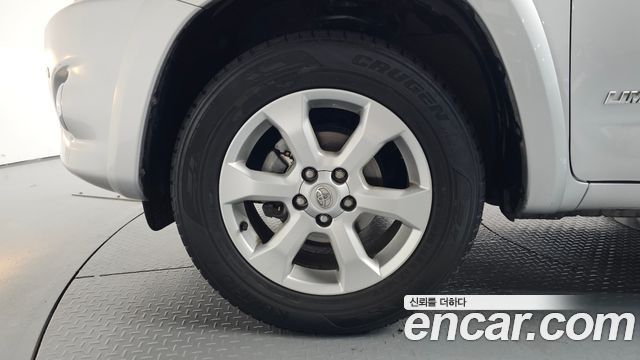 Toyota RAV4 2.5 4WD 3rd 2011 — фото 5