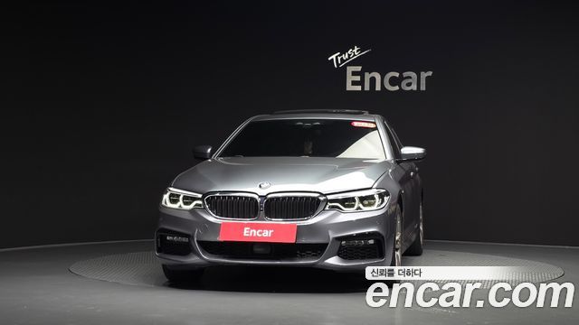 BMW 5 Series (G30) 520d xDrive M Sport Package Plus 2017 — фото 3