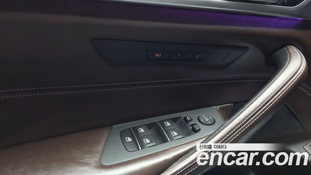 BMW 5 Series (G30) 520d xDrive M Sport Package Plus 2017 — фото 31