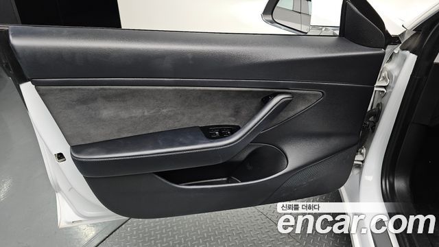 Tesla Model 3 Long Range AWD 2020 — фото 24