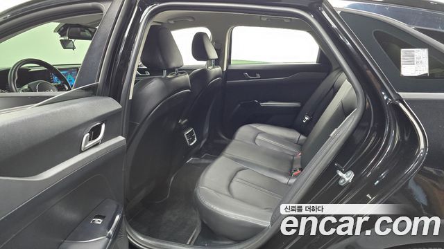 Kia K5 Hybrid (III) Trendy 2022 — фото 11