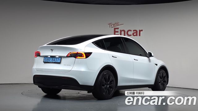 Tesla Model Y Long Range AWD 2024 — фото 2