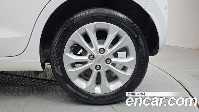 Chevrolet Spark Premier 2019 — фото 21