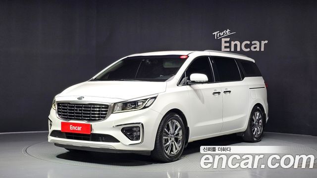 Kia Carnival 9-Seater Noblesse Special 2019 — фото 1
