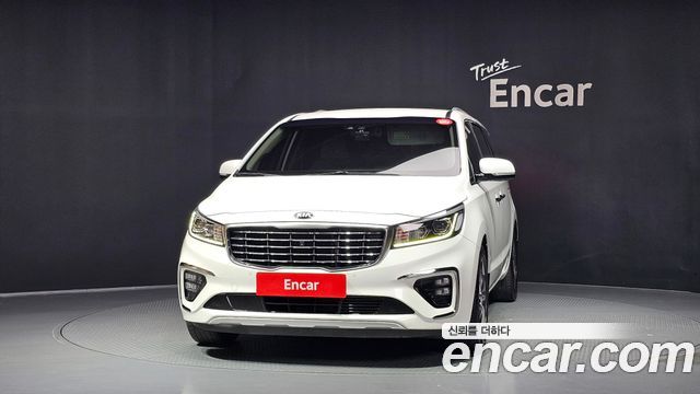 Kia Carnival 9-Seater Noblesse Special 2019 — фото 3