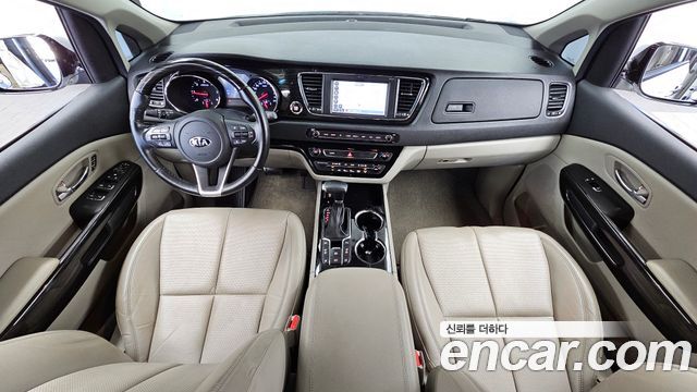 Kia Carnival 9-Seater Noblesse Special 2019 — фото 7