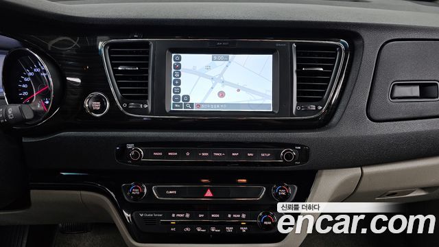 Kia Carnival 9-Seater Noblesse Special 2019 — фото 14