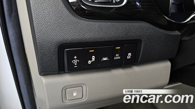 Kia Carnival 9-Seater Noblesse Special 2019 — фото 16