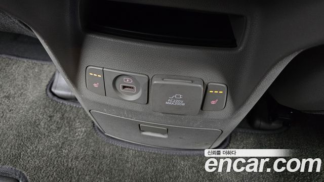 Kia Carnival 9-Seater Noblesse Special 2019 — фото 19