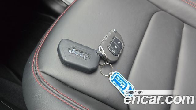 Jeep Wrangler (JL) 2.0 Rubicon Power Top 4Door 2025 — фото 18