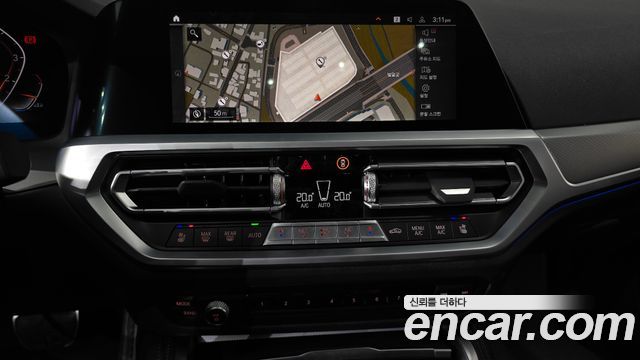 BMW 4 Series (G22) 420i M Sport Performance Coupe 2022 — фото 16