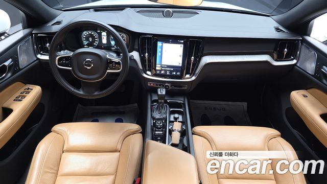 Volvo V60 Cross Country (II) T5 Pro AWD 2020 — фото 7