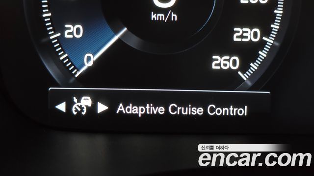 Volvo V60 Cross Country (II) T5 Pro AWD 2020 — фото 18