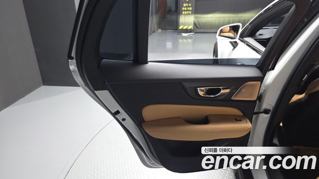Volvo V60 Cross Country (II) T5 Pro AWD 2020 — фото 25