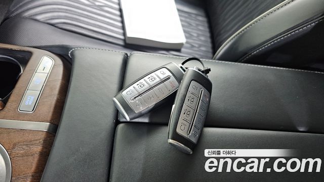Genesis G80 (RG3) Gasoline 3.5 Turbo AWD 2022 — фото 16