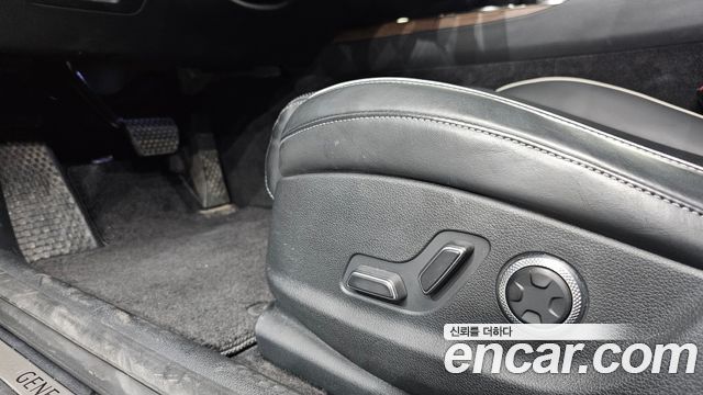 Genesis G80 (RG3) Gasoline 3.5 Turbo AWD 2022 — фото 31