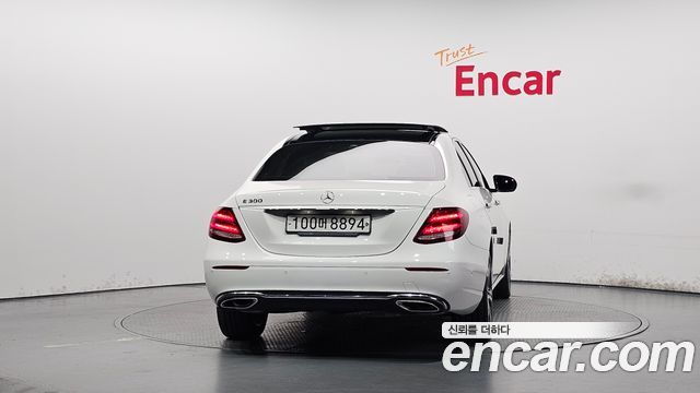 Mercedes-Benz E-Class (W213) E300 Avantgarde 2019 — фото 4
