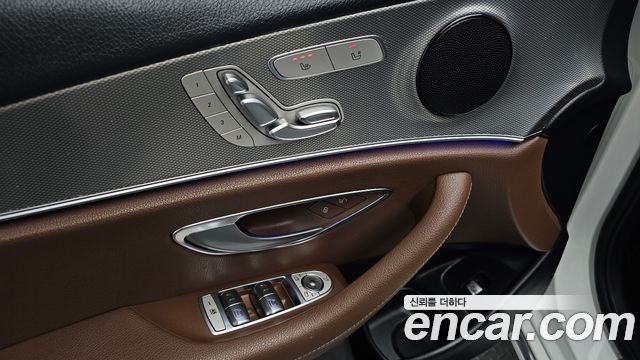 Mercedes-Benz E-Class (W213) E300 Avantgarde 2019 — фото 17