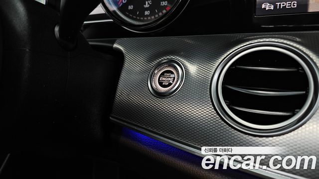 Mercedes-Benz E-Class (W213) E300 Avantgarde 2019 — фото 32