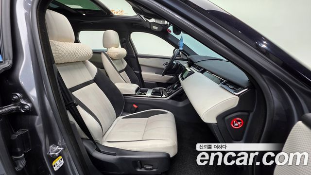 Land Rover Range Rover Velar 3.0 D300 R-Dynamic SE 2018 — фото 10