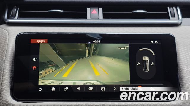 Land Rover Range Rover Velar 3.0 D300 R-Dynamic SE 2018 — фото 16