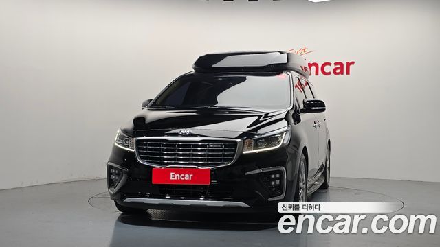 Kia Carnival 9-Seater Hi-Limousine Prestige 2019 — фото 3