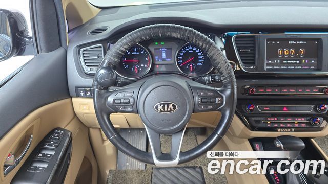 Kia Carnival 9-Seater Hi-Limousine Prestige 2019 — фото 13