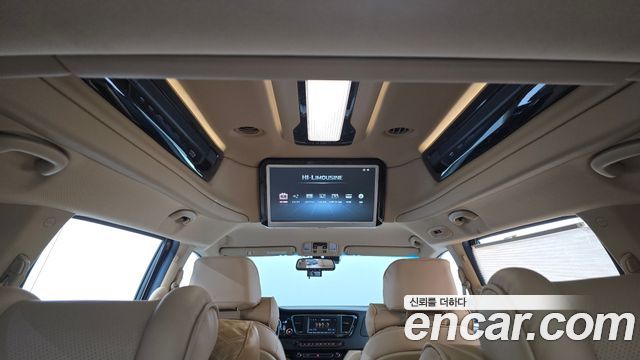 Kia Carnival 9-Seater Hi-Limousine Prestige 2019 — фото 15