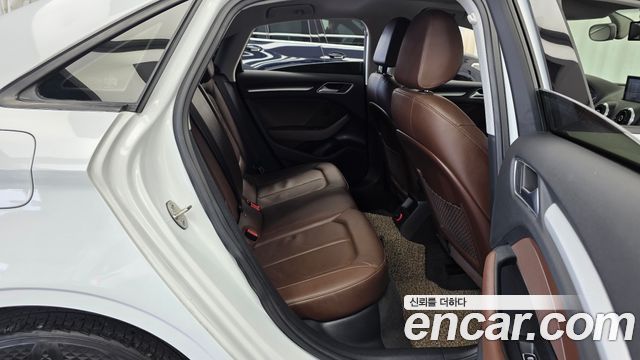 Audi A3 25 TDI Dynamic 8V 2015 — фото 12