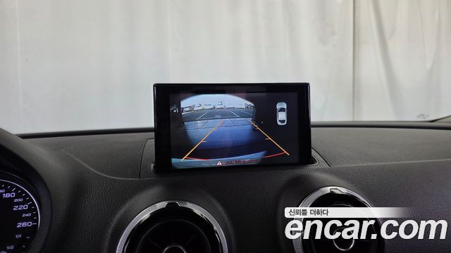 Audi A3 25 TDI Dynamic 8V 2015 — фото 15