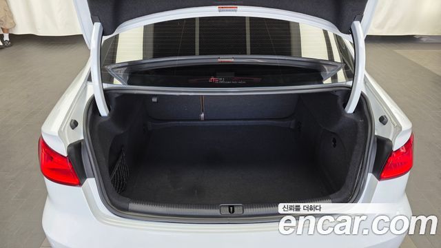 Audi A3 25 TDI Dynamic 8V 2015 — фото 20