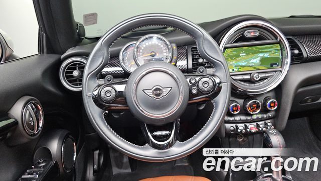 MINI Cooper S Convertible Standard 3rd 2017 — фото 12
