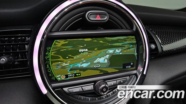MINI Cooper S Convertible Standard 3rd 2017 — фото 13