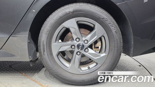 Kia K5 (III) 2.0 LPi(Rent) Trendy 2024 — фото 21