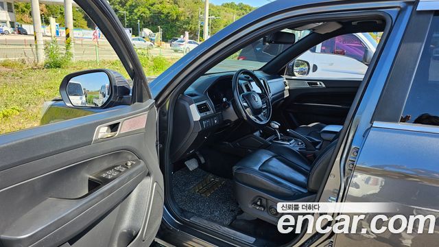 KG Mobility (SsangYong) Rexton Sports Khan Diesel 2.2 4WD Professional X (5-Link) 2019 — фото 10