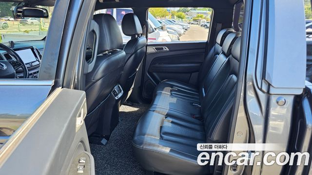 KG Mobility (SsangYong) Rexton Sports Khan Diesel 2.2 4WD Professional X (5-Link) 2019 — фото 11