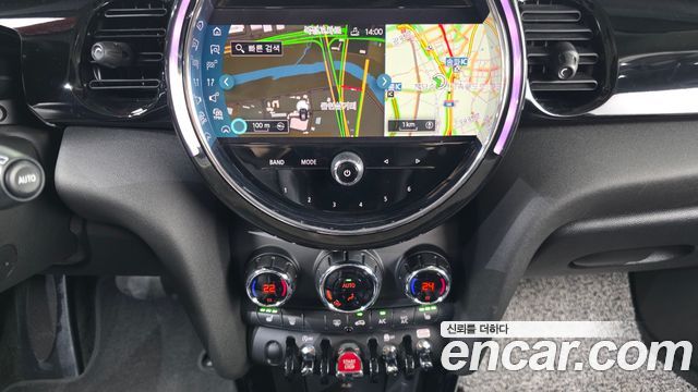 MINI Cooper Classic Plus 3rd 2022 — фото 14