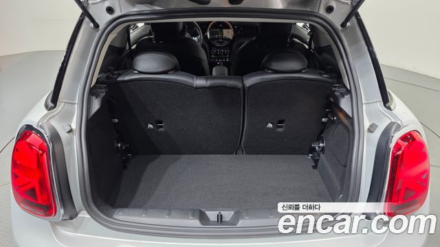 MINI Cooper Classic Plus 3rd 2022 — фото 20