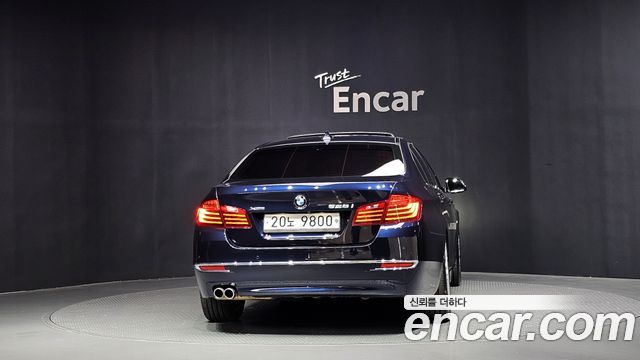 BMW 5 Series (F10) 528i xDrive Luxury Plus 2015 — фото 4