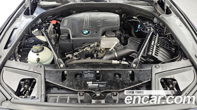 BMW 5 Series (F10) 528i xDrive Luxury Plus 2015 — фото 6